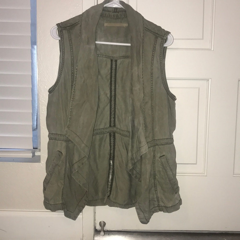 Acid washed Vest